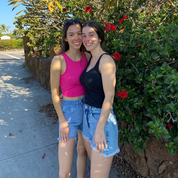 Meet your Posher, Holly - Picture 1 of 1